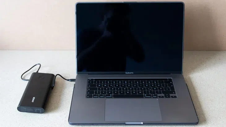 Powerbanks med høy kapasitet – De beste i 2025